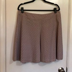 BCBG Size L Rose seersucker mini skirt
